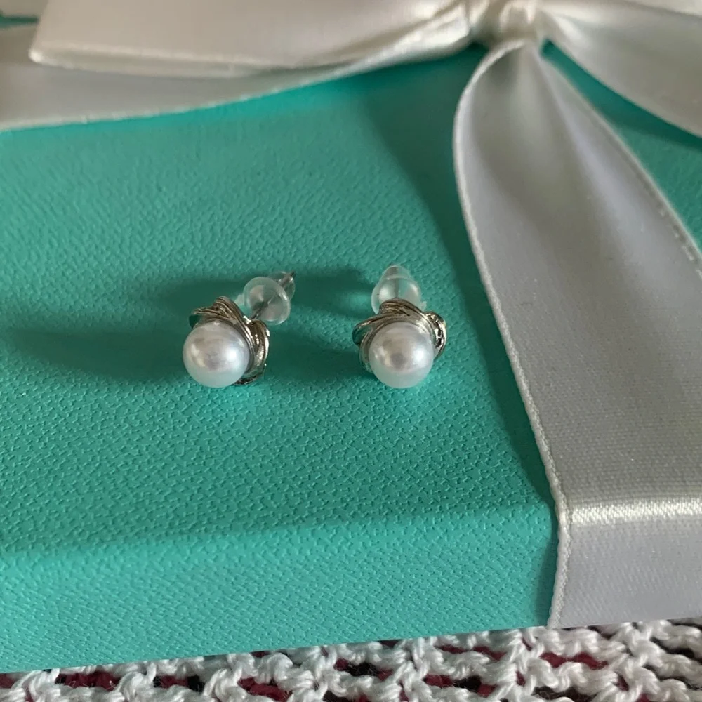 Classic White Pearl Stud Earrings - Silver Accent